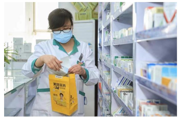 多地高溫達(dá)歷史極值，防暑藥品搜索量暴漲657%