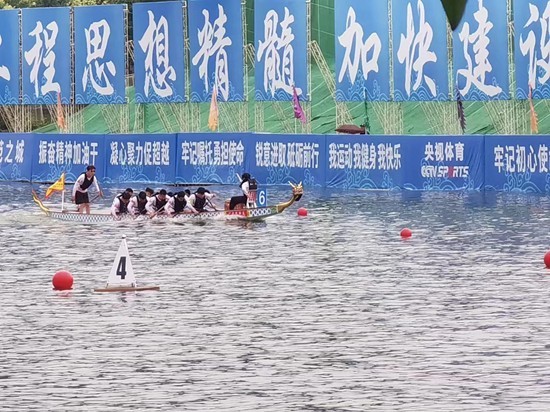 福大龍舟隊(duì)：在青春里乘風(fēng)破浪