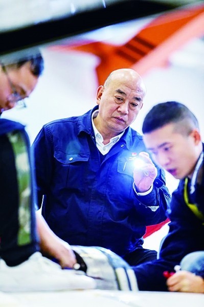 “兩優(yōu)一先”先進典型：是飄揚的旗，是挺立的樹
