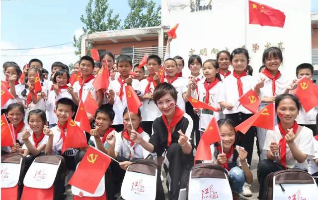 江西希望工程“百年青春路·紅色少年行”公益項目啟動