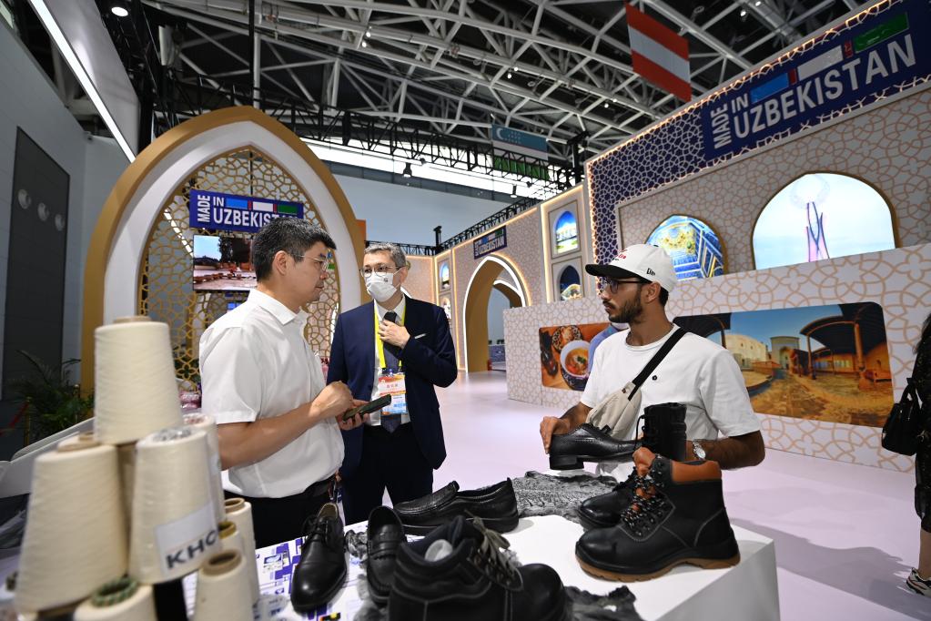 新華全媒＋丨第六屆絲博會(huì)吸引70多個(gè)國(guó)家和地區(qū)客商參會(huì)
