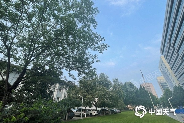 今天北京“燜蒸”不下線最高溫35℃ 需警惕陣雨或雷雨“叨擾”