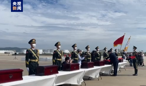 第九批在韓中國(guó)人民志愿軍烈士遺骸交接儀式在韓國(guó)仁川舉行