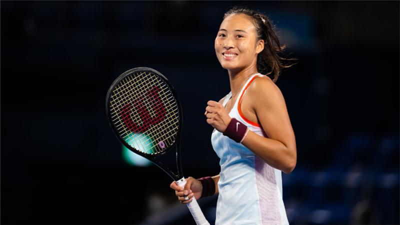 WTA巡回賽東京站：鄭欽文、張帥擊敗頭兩號種子晉級八強