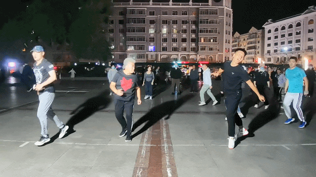 追光 | 夕陽(yáng)無限好 來看老年人的新潮運(yùn)動(dòng)方式