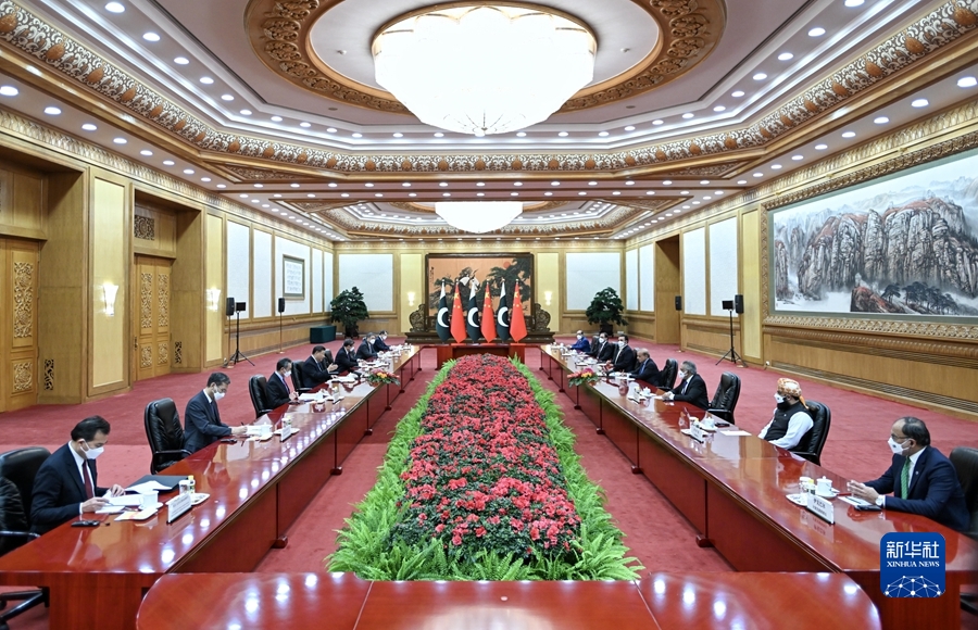 習(xí)近平會(huì)見(jiàn)巴基斯坦總理夏巴茲