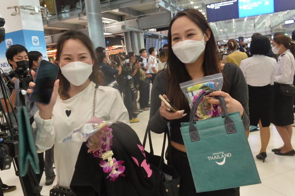 綜述：多國(guó)熱情歡迎中國(guó)游客　政治操弄防疫措施遭批