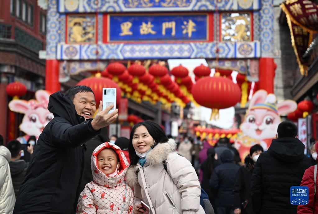 出行暢 消費(fèi)旺 暖意濃——2023年春節(jié)黃金周盤點(diǎn)