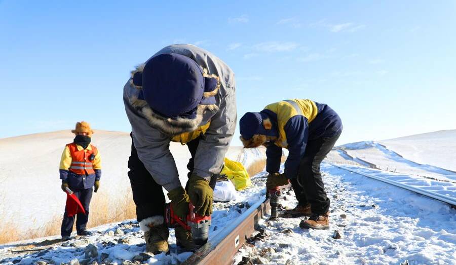 新春走基層 | ?零下25℃ 風雪中的線路守護者