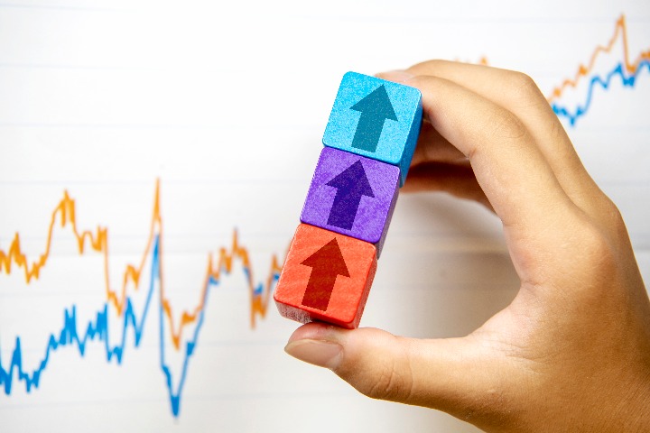 我國服務(wù)貿(mào)易保持較快增長 2022年網(wǎng)絡(luò)零售市場同比增長4%