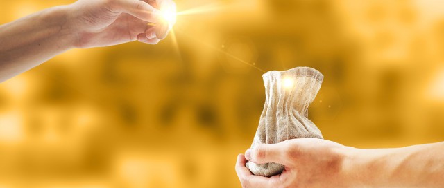 政策力度持續(xù)加強(qiáng) “真金白銀”帶動(dòng)消費(fèi)回暖