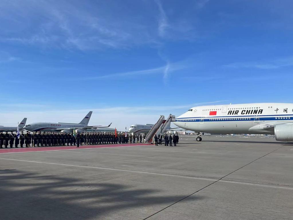 高清大圖丨習(xí)主席抵達(dá)莫斯科，俄方隆重歡迎