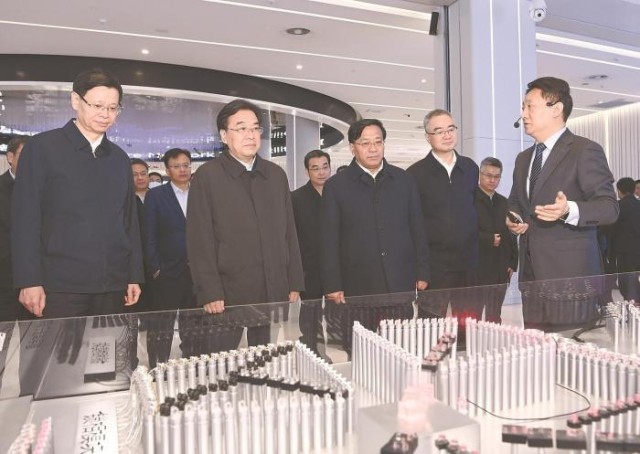 全國兩會后，書記省長頻繁跨省“串門”