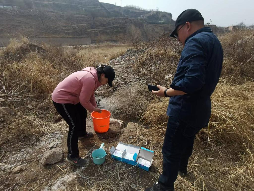 摸清入河排污口底數(shù) 為保護母親河夯實基礎(chǔ)——黃河干流中下游及部分支流入河排污口排查現(xiàn)場直擊