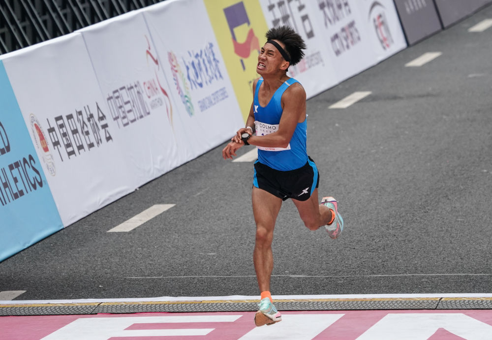 何杰打破塵封逾15年的男子馬拉松全國紀(jì)錄
