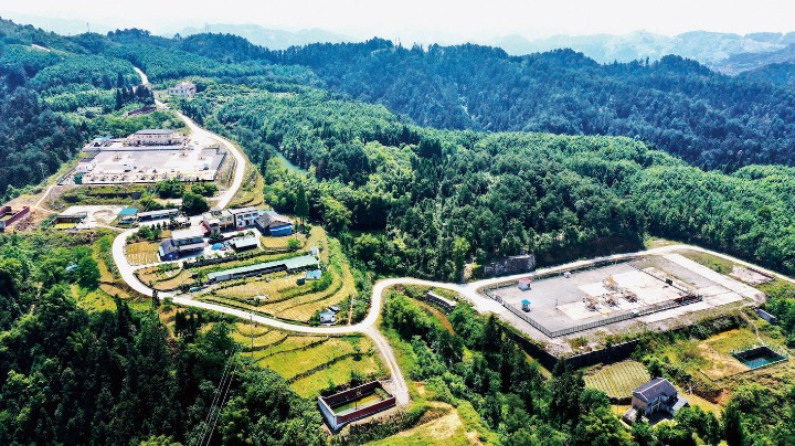 我國(guó)首個(gè)大型頁(yè)巖氣田“氣油并進(jìn)” 頁(yè)巖油產(chǎn)量突破2萬(wàn)噸