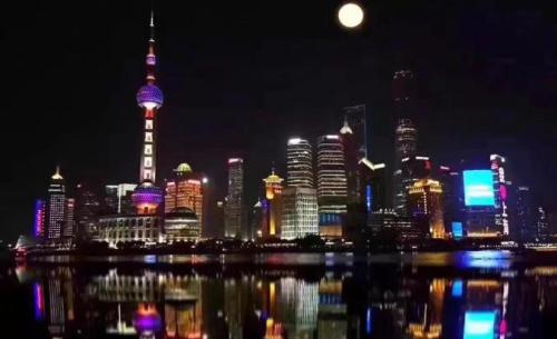 人這一輩子，一定要去一趟上海！
