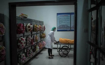學(xué)殯葬的00后女孩：面對(duì)死亡 大多數(shù)人挺自私