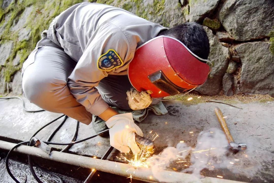 每一個焊點都關(guān)乎航天員的安危