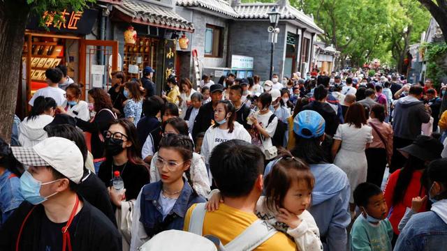 “五一”假期國內游線上訂單已基本追平2019年同期水平：旅游業(yè)復蘇漸入佳境