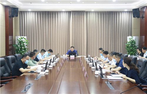 東昌府區(qū)委常委會召開會議