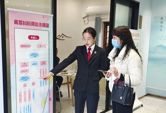 守“小家”和諧 護(hù)“大家”安定 家事審判：清官如何裁斷家務(wù)事