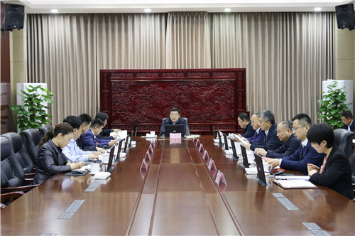 東昌府區(qū)委常委會(huì)會(huì)議召開(kāi)