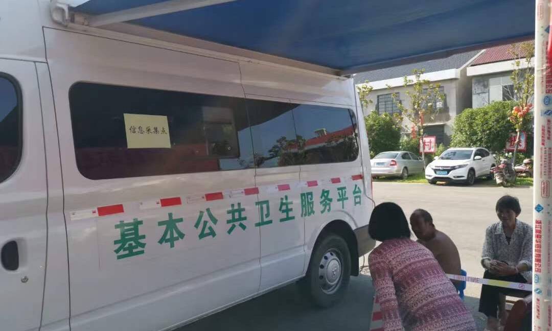 巡回體檢車跟著萬(wàn)名“小哥”跑