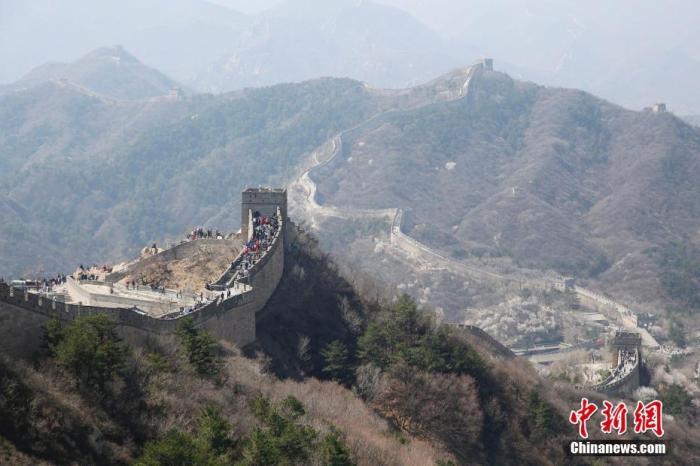【何以中國】賡續(xù)中華文脈，書寫民族復(fù)興新篇章