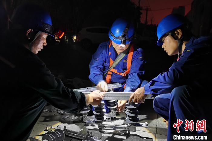 河北涿州主城區(qū)超九成居民社區(qū)恢復(fù)用電