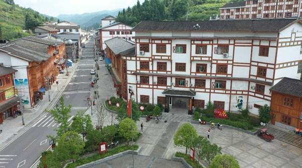 黨建“三聚焦”引領(lǐng)苗鄉(xiāng)發(fā)展