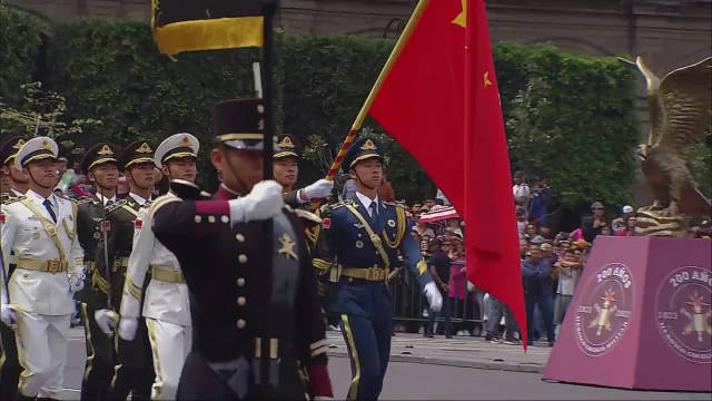 中國人民解放軍儀仗司禮大隊代表團(tuán)參加墨西哥慶典閱兵式