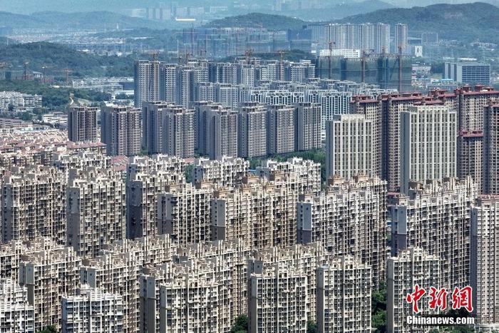 10余城市全面取消住房限購 中國樓市政策現(xiàn)重大轉(zhuǎn)折