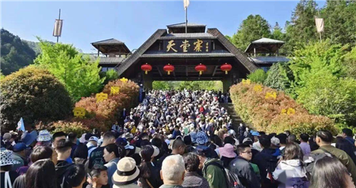 多地曬長假旅游“成績單”，這個地方創(chuàng)新高