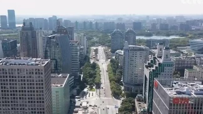 焦點訪談：走中國特色金融發(fā)展之路
