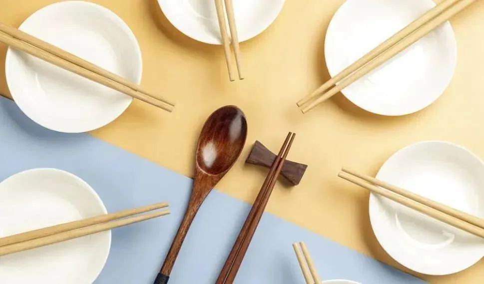 中消協(xié)等四協(xié)會(huì)聯(lián)合倡議 住宿業(yè)減少一次性塑料用品使用