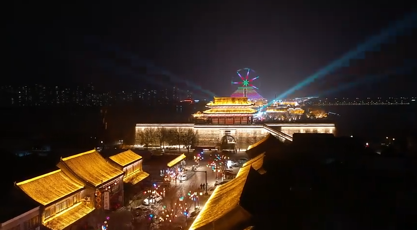 聊城市東昌府區(qū)：賞花燈 逛古城 歡樂過(guò)新年