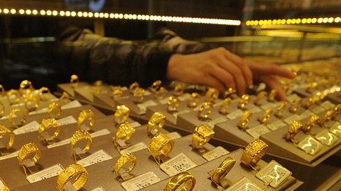 世界黃金協(xié)會(huì)：2023全年全球黃金總需求達(dá)4899噸創(chuàng)紀(jì)錄