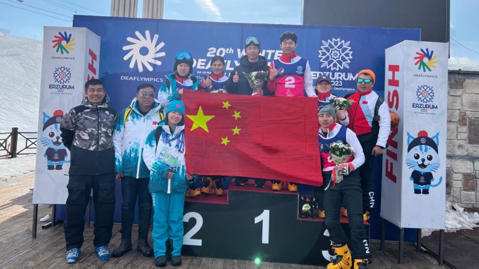 中國選手首次奪得聽障冬奧會(huì)單板滑雪個(gè)人項(xiàng)目金牌