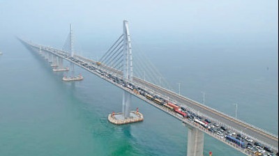 試運(yùn)營以來吸引超10萬名游客港珠澳大橋游火熱