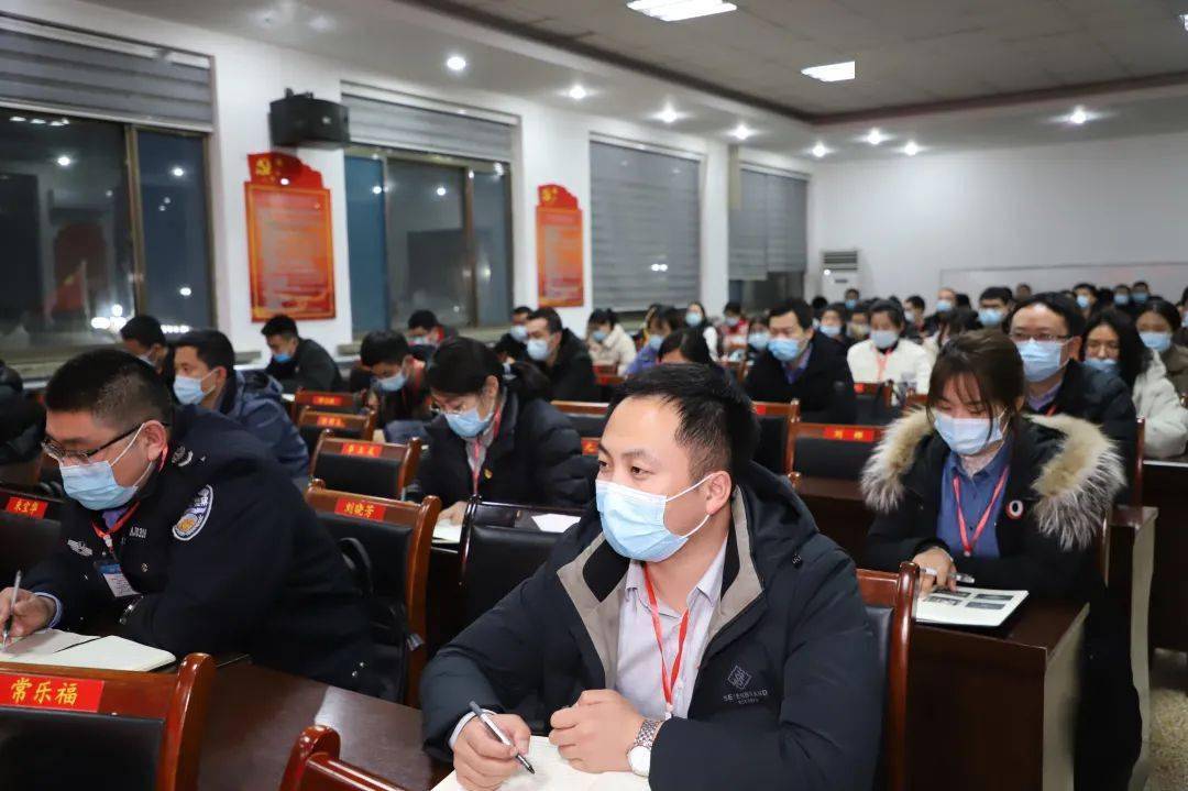 青年下班、夜校開門——團中央發(fā)布指引強化政策倡導