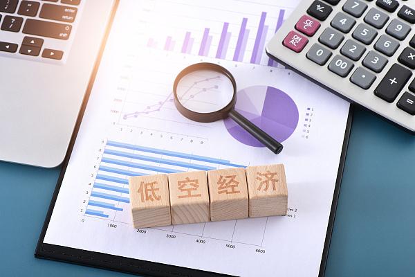 1萬(wàn)億、449、11.9%，三個(gè)數(shù)據(jù)看投資！