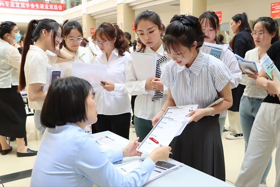 我國首屆養(yǎng)老專業(yè)本科生迎畢業(yè)季 學生“絲滑”入行