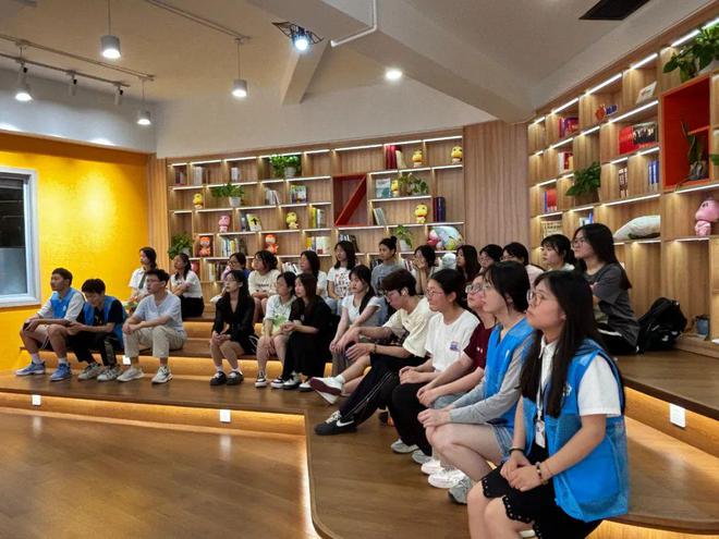 重慶大足：夜?；鸨澈蟮摹扒嗄晡丁? class=