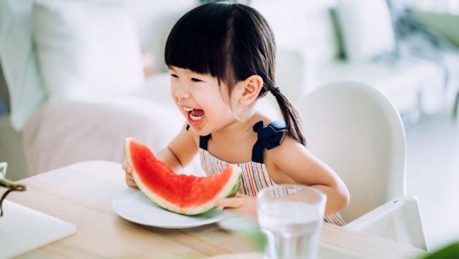 健康中國(guó)｜如何吃水果才能少惹濕、不上火？