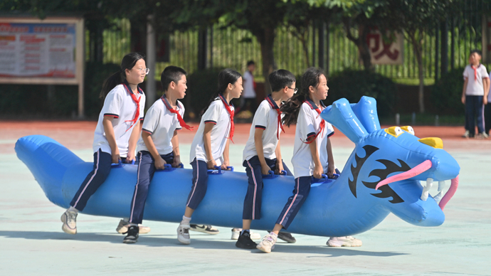 教育部：保障中小學(xué)生每天綜合體育活動(dòng)時(shí)間不低于2小時(shí)