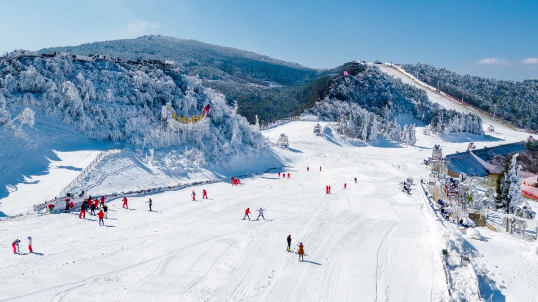 冬游貴州，現(xiàn)在就出發(fā)：解鎖南國(guó)滑雪、溫泉和文化之旅，感受別樣澎湃