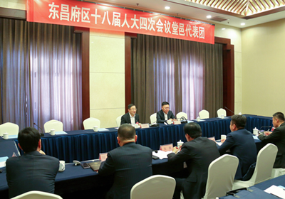 江紹華參加堂邑代表團(tuán)審議時(shí)強(qiáng)調(diào) 聚焦和美鄉(xiāng)村建設(shè) 做強(qiáng)葫蘆文化產(chǎn)業(yè) 推動(dòng)經(jīng)濟(jì)社會(huì)高質(zhì)量發(fā)展