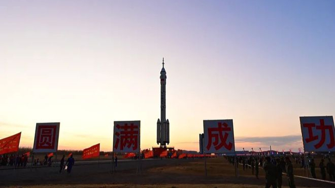 神二十乘組：在中國航天日“出差”太空
