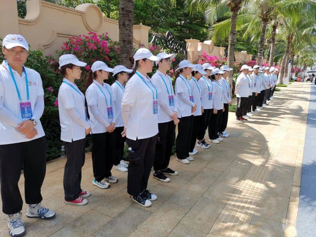 消博會“小椰青”：服務國家級展會 感悟中國式開放